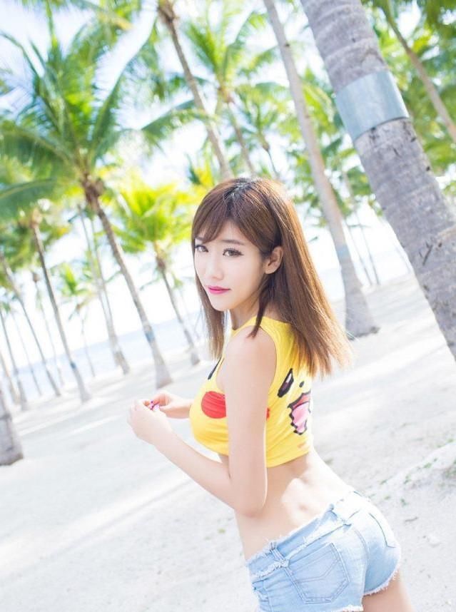 美搭短裤出街，让你更有女人味儿