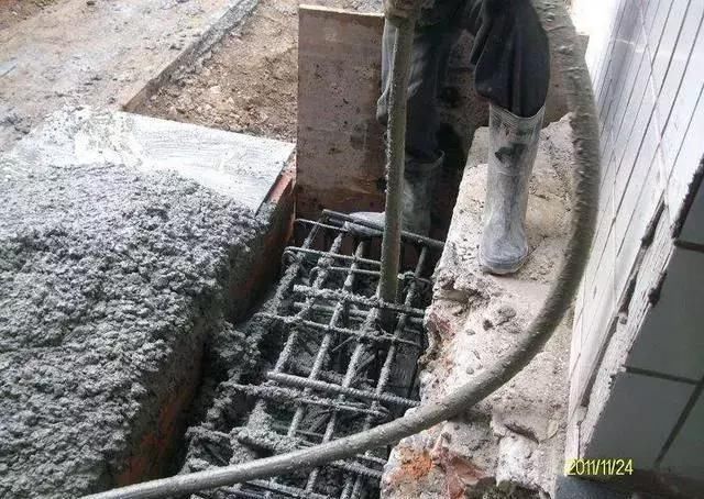 农村自建房“钢筋”越多就越牢固?装修工表叔说实话:错得离谱!