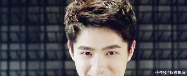 【超市】刘昊然逛超市无偶像包袱，框架眼镜搭配口罩，为减肥放弃买甜点