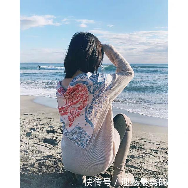  #女人#女人长期戴丝巾有什么好处很多人只觉得好看，别想歪这才是实情
