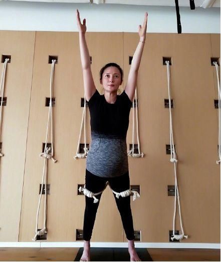 今日爆料：冯提莫回应“会计门”？蔡徐坤被质疑蹭热度？秀智李栋