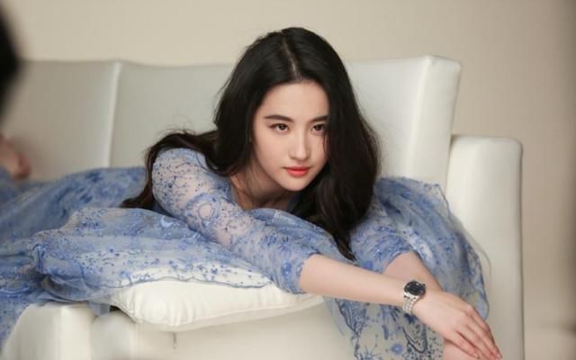 一胖毁所有?赵薇刘亦菲瘦回18岁，郑爽胖了十斤美回颜值巅峰!