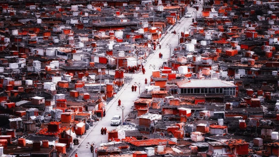 坐飞机去拉萨的时候，你沿途会看到什么？