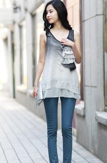 紧身裤穿出时髦品味，美得耀眼不失时尚