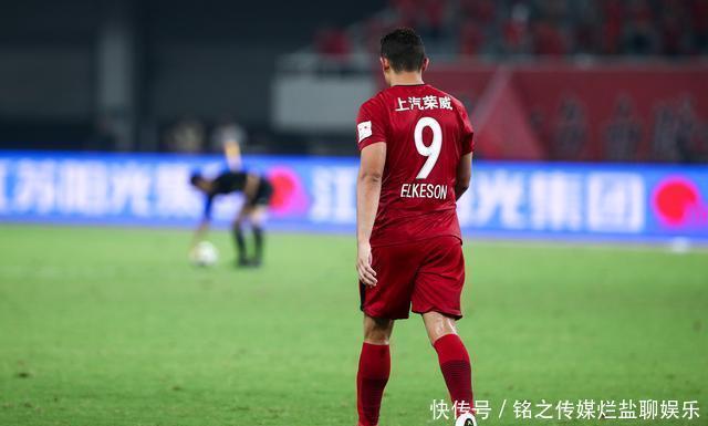  「球迷」上港连战不胜让球迷无比想念一人！曾为球队夺冠立下过