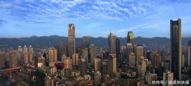 重庆 西安 成都经济总量比较_21年西安经济图片