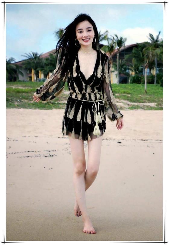 李小璐不过做了个头发就一下嫩回16岁，难怪贾乃亮不舍得离开她呢