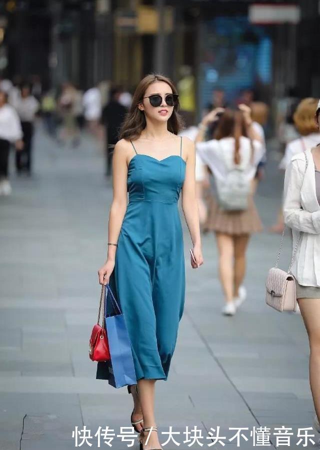 还要■街头穿搭:明知道不会有结果,却还要陪他走完一段路