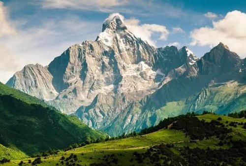 四川省有座山，虽然名气不是很大，却是成都人的最爱