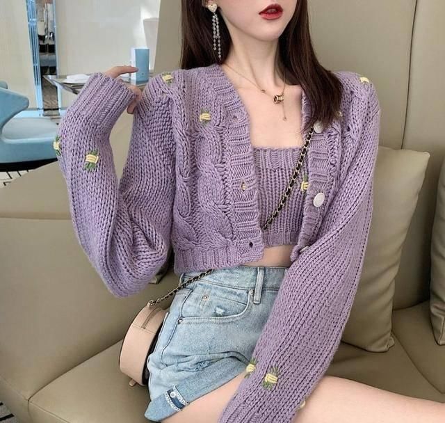  身材：LISA、贝拉为何爱短版外套？再矮也能秒变长腿！长高神器快穿起来