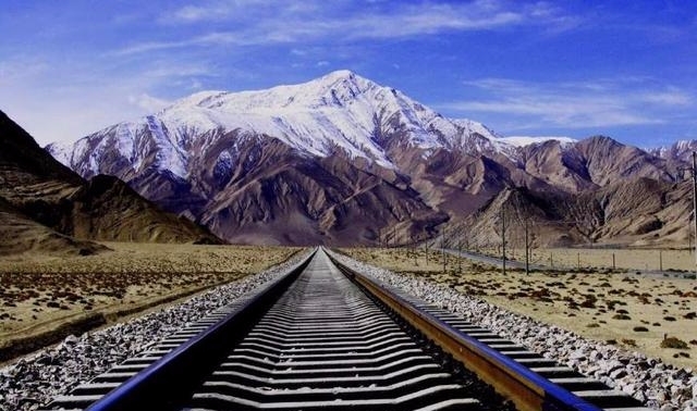 中国最任性的火车：乘客要坐53个小时，跨越8个省，经过你家乡吗