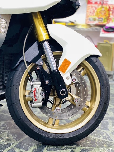  【金色轮圈】人生第一辆宝马，BMW C600 sport爱车分享