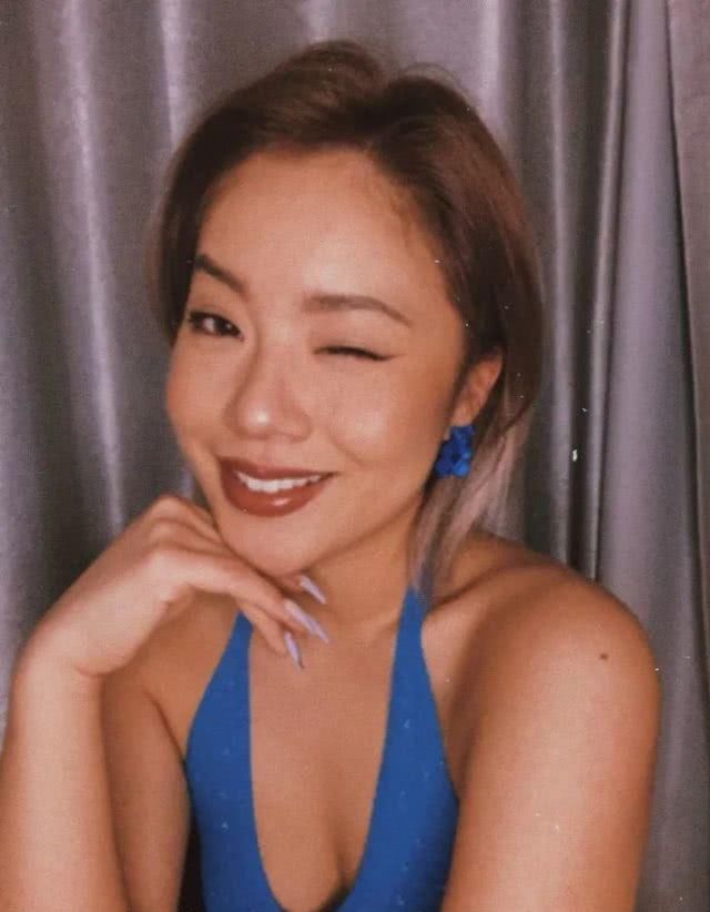 气质■女人过了30岁,王菊这四种发色不要跟着选,没气质看着像非主流