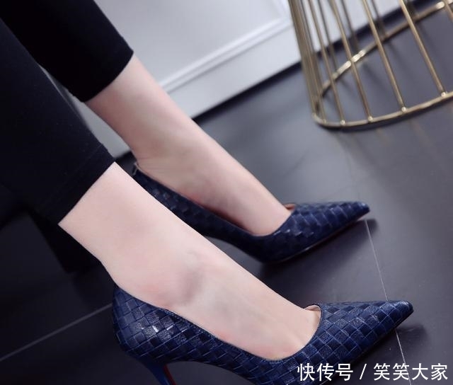  高跟鞋：四季都能穿的高跟鞋，今春穿特别美