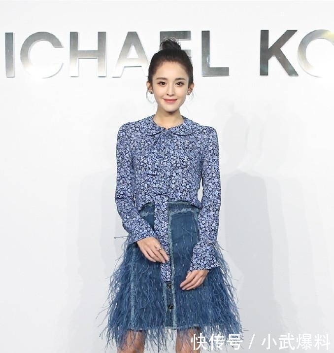 一直以为杨幂穿印花裙是最美的, 直到我看到了蒋勤勤!