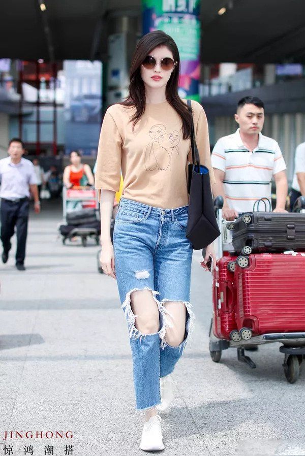 国模| 刘雯走起日系清新风，杜鹃依然气质范儿十足!