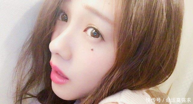 「天生」脸上有这五个特征的女生,天生自带浓妆效果,第四个可遇不可求!