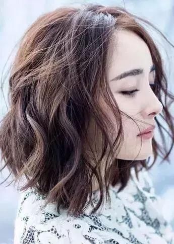 今年流行的8款短发，看完忍不住想剪了!