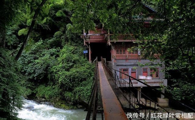 高庙古镇■四川颇具特色古镇,景色不输丽江、凤凰,就隐藏在峨眉山后山