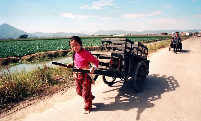 [农具]农村六七十年代5种老农具，认识2个正常，5个都认识，说明