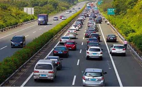  发现|上高速路才发现车快没油，前方又没有加油站，牢记这几点