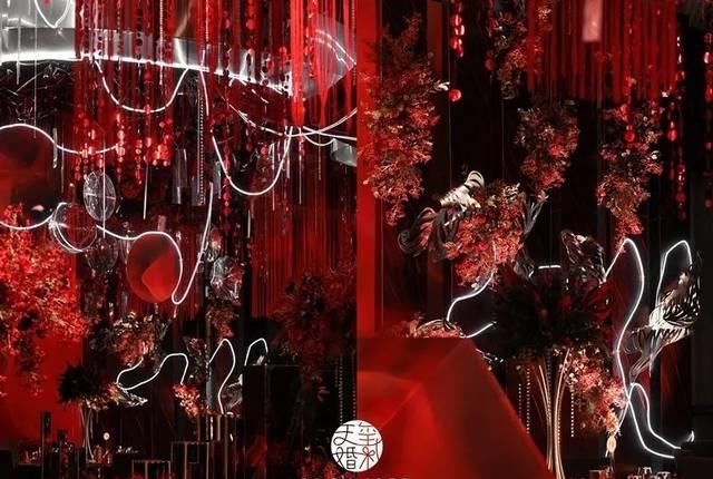 『完美』红黑配婚礼,高级与质感的完美结合