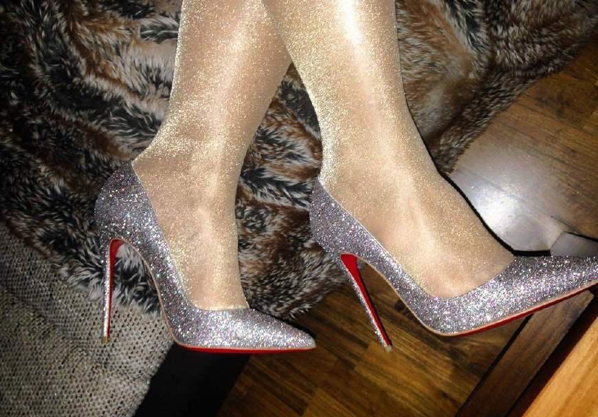 没有双高跟鞋，怎么做女神？