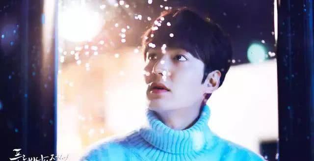  毛衣：高领毛衣怎么穿，才能让你穿出电视剧女主的味道