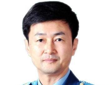 解放军五大战区政委、司令员最新名单