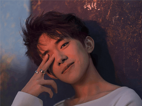 支持维权! 易烊千玺的工作室发表声明, 要求停止造谣!