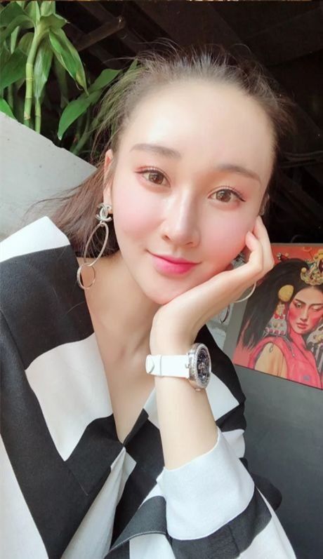 曝光!假疫苗公司老总儿媳奢华生活!