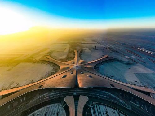 又是中国！！！全球最魔幻的机场建成，背后满满的黑科技...