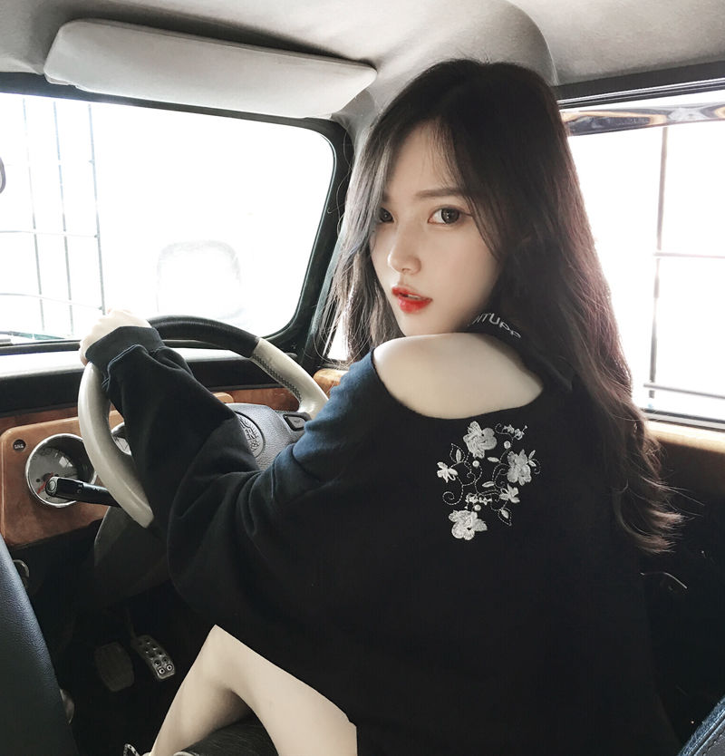 真没想到，今秋流行的卫衣如此洋气!难怪老婆见了爱不释手买两件