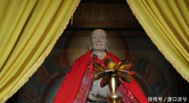 山西有座神秘寺庙，拥有15尊“肉身佛像”，脚骨清晰可见！