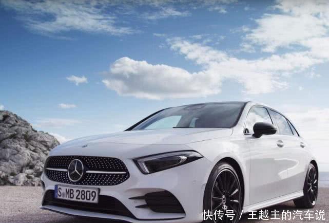 高速公路上突然遇到大暴雨，老司机提醒：记住这4条“保命法则”