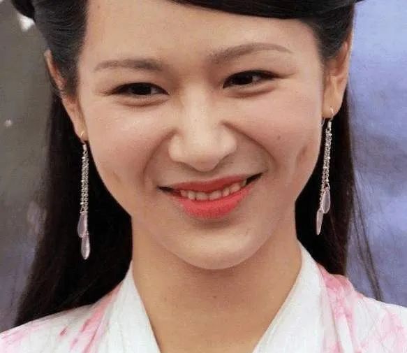 #杨紫#赵丽颖VS杨紫,谁才是“换头”女明星?