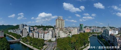 贵州即将腾飞的城市，GDP突破了3000亿元，正在融入重庆