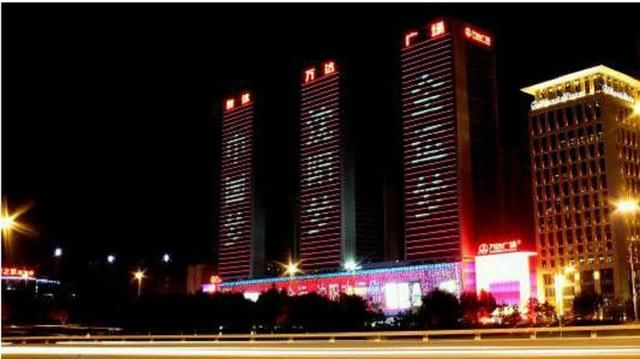 中国最坑人的城市，三个火车站同一名，让外地人傻傻分不清楚