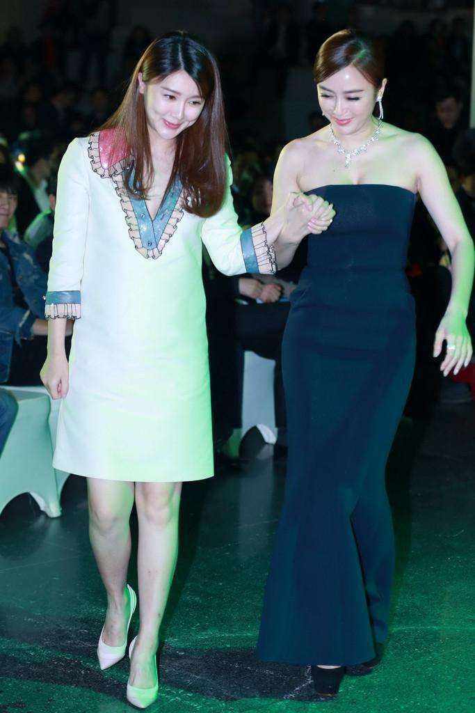 贾跃亭走后, 甘薇2个月内老了十岁, 网友: 难道打针的钱也被冻住