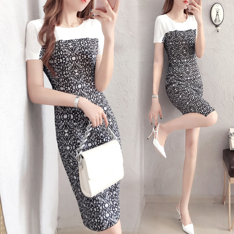 若你有好身材，不妨穿这种包臀裙，彰显出女人完美曲线