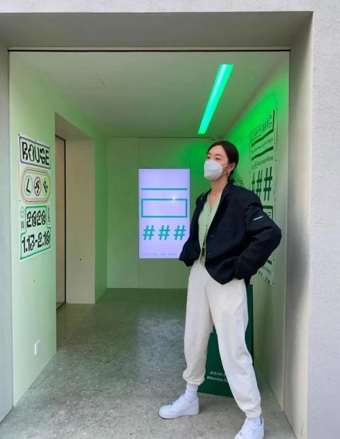  「风格」为粗腿量身定制的裤子