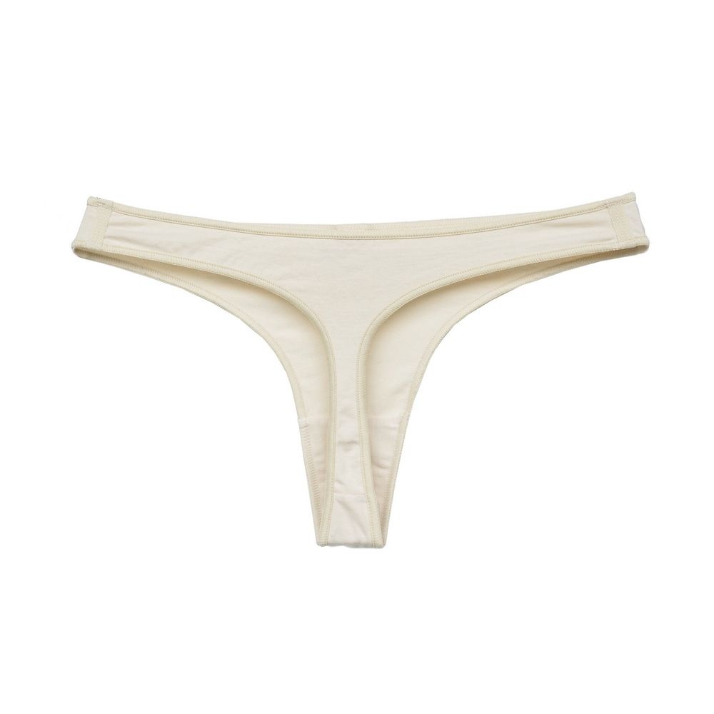 30-40岁女性三角裤套装，带着少女甜美气息，舒适透气更年轻