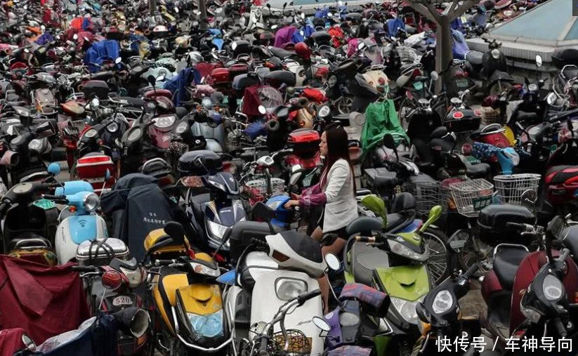 广西南宁巨资建地铁，为啥市民宁愿骑电驴也不坐地铁，乘客告诉你