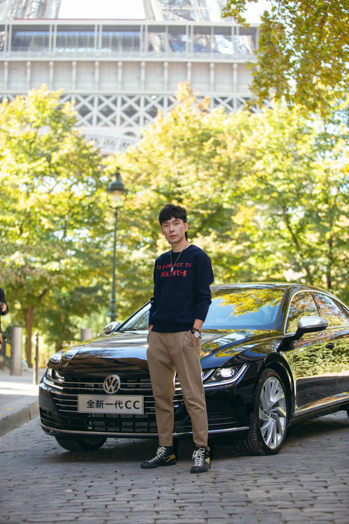 深读时装周 | 时尚摄影师Mori WANG：巴黎和快门，定格着他对美的