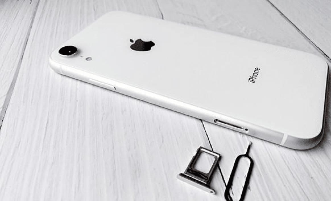  『入手』iPhone XR扛不住了！从6499元跌至3499元，三大缺点能接受再入手