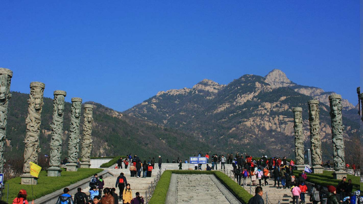 中国有十大名山，爬过三座表示及格，全爬过此生无憾