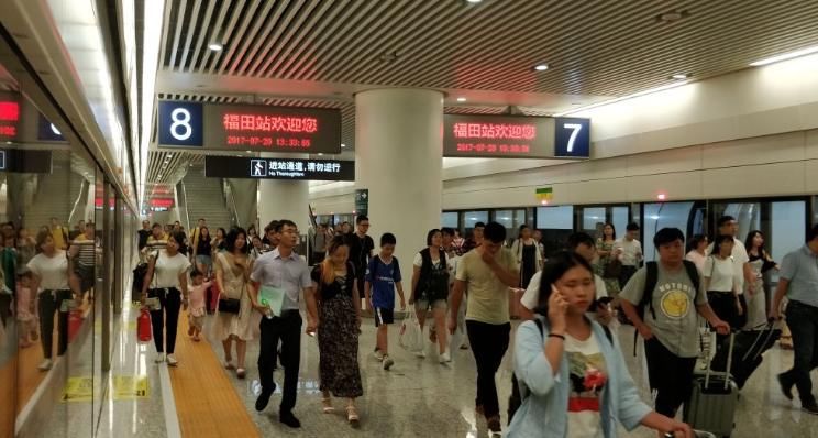 中国高铁亏损数万亿，欧美聪明选择观望不建？美专家：想多了