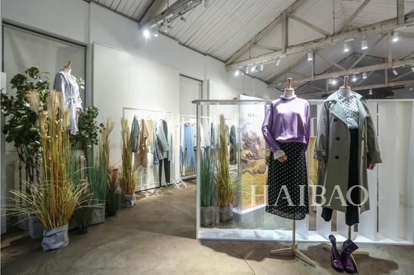 Seifini（诗凡黎）发布2018秋冬系列：为年轻的职场女性打造一个