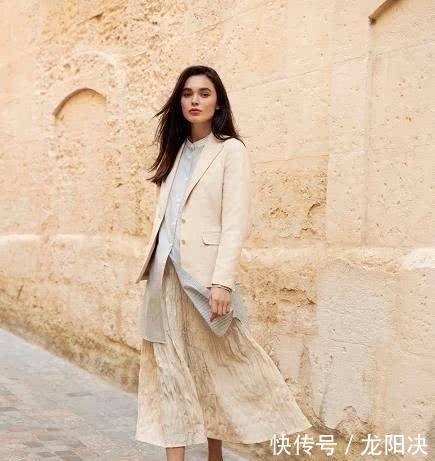  #美美#女孩们如何美美地去复工来康康今年流行的这些穿搭风格吧