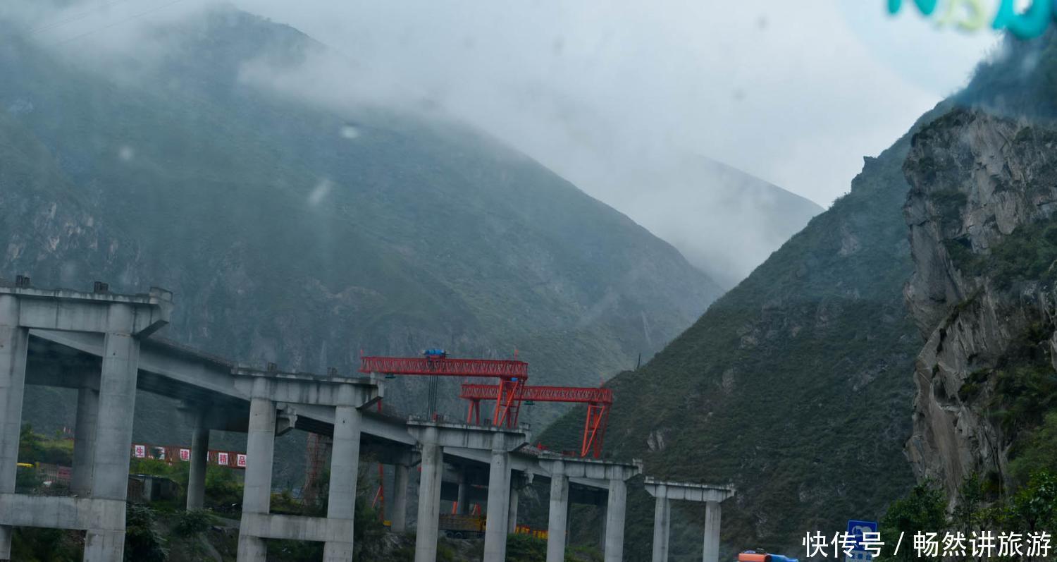  「最贵」我国造价最贵的三条高速公路, 几百里造价826亿!